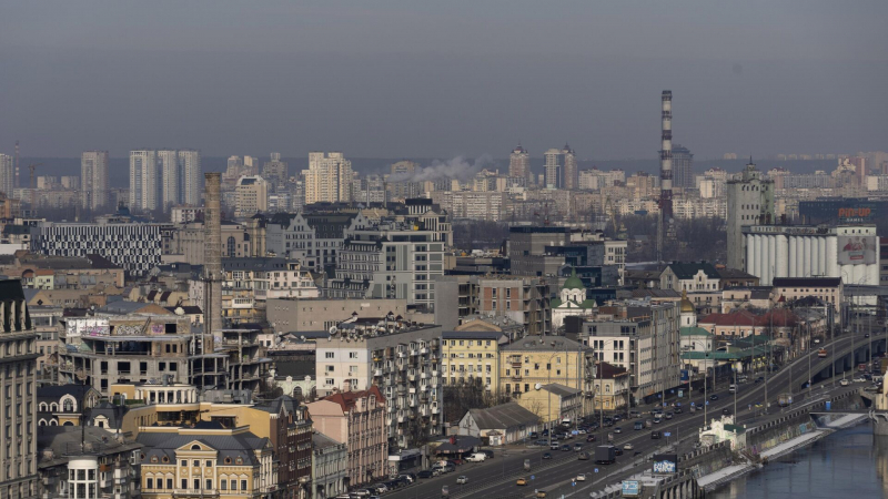 В Киевской области прогремели новые взрывы, сообщили СМИ