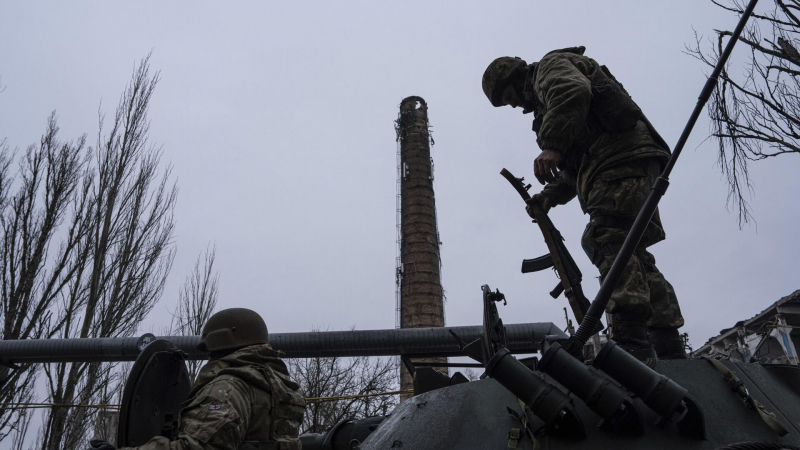 ВСУ потеряли контроль над Красноармейском в Донбассе, пишут СМИ