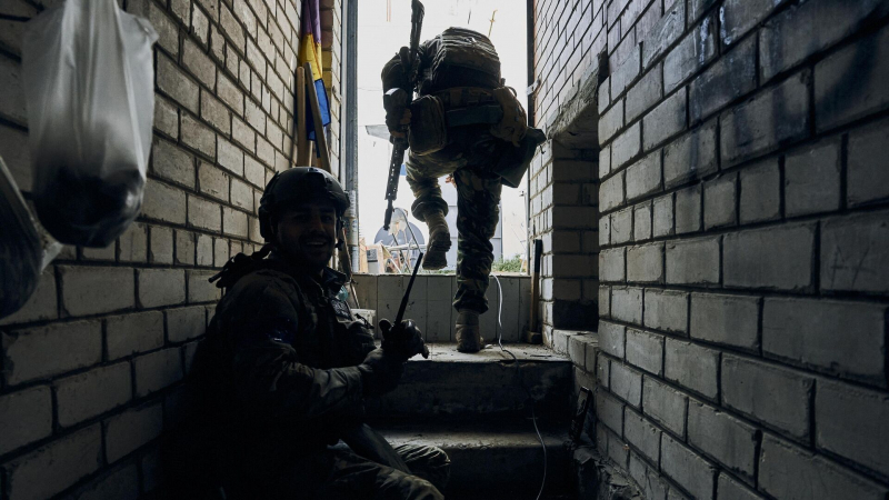 Telegraph: украинские военные неохотно принимают принципы НАТО