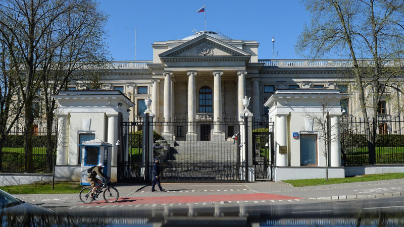 Россия может закрыть одно из польских консульств в качестве ответной меры