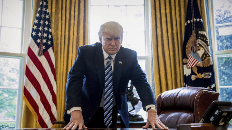 Трамп назвал президента ЮАР противоречивой фигурой