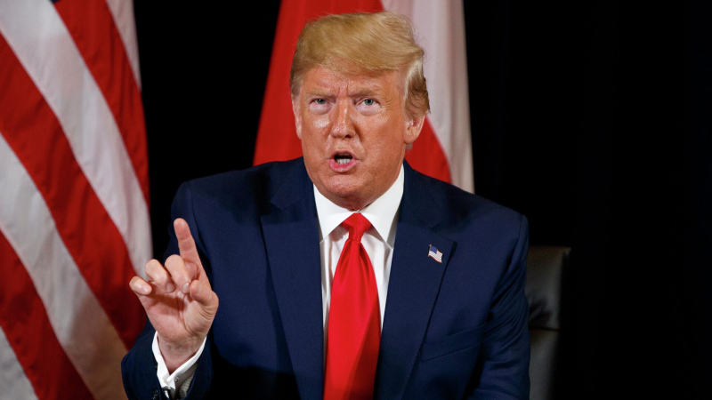 Трамп обвинил окружение Байдена в госизмене