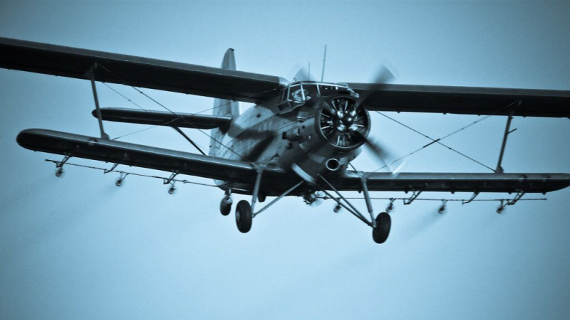 В Казахстане совершил экстренную посадку самолет Ан-2