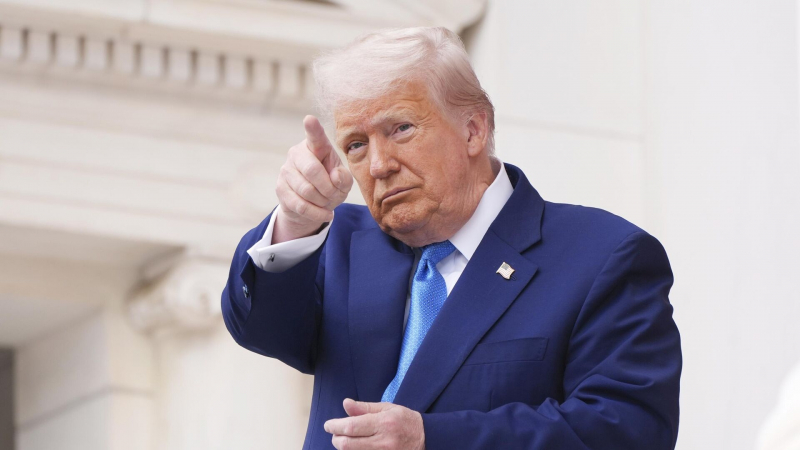 СМИ: Трамп пока воздержался от начала операции против Ирана
