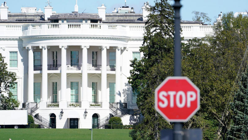 СМИ: минсельхоз США избавился от специалистов из России и Китая