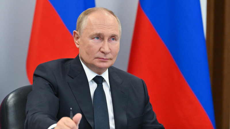 Путин продлил разрешение не учитывать голоса недружественных акционеров