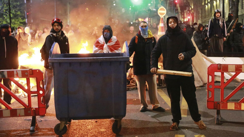 За пять дней протестов в Тбилиси пострадали 143 сотрудника МВД