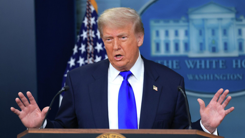 "Закулисные сделки": в США раскрыли странных ход Трампа против России